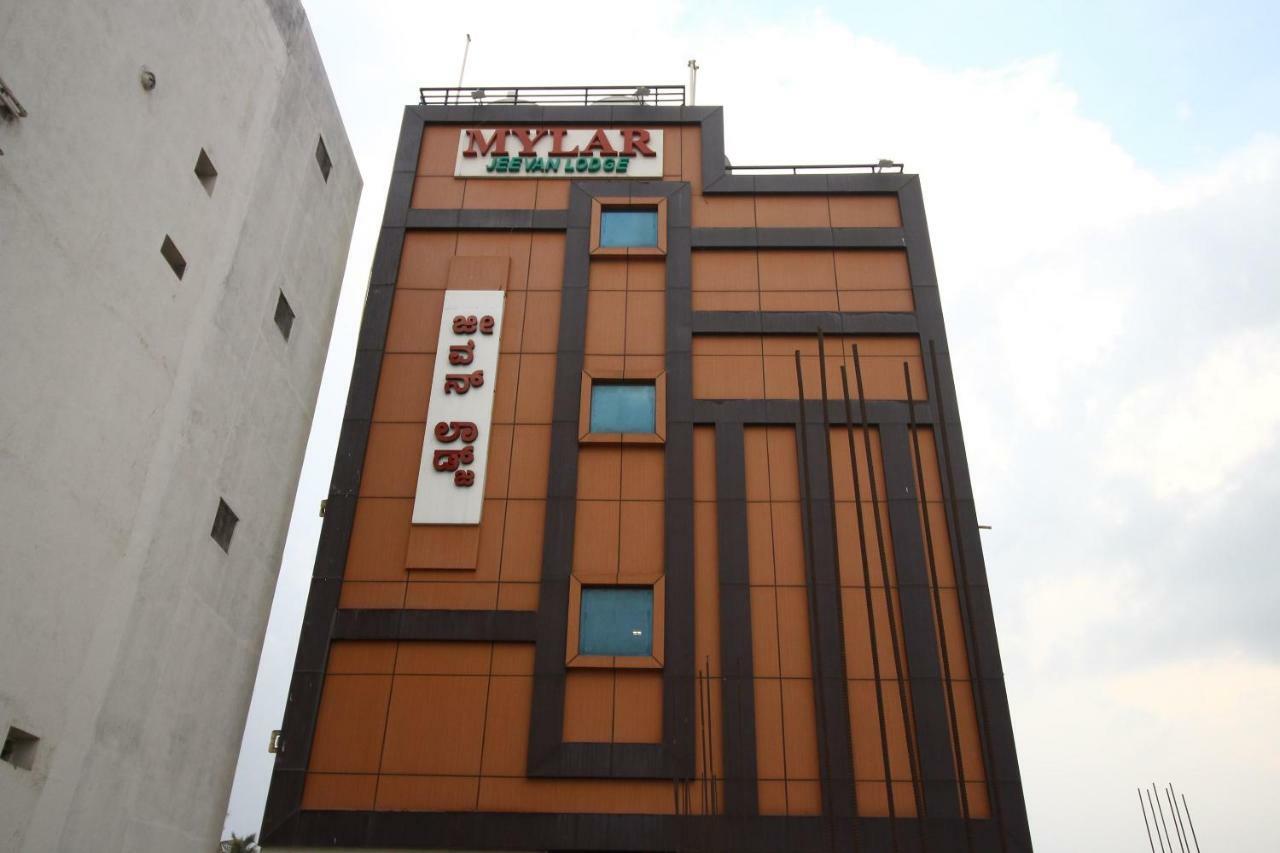 Oyo Flagship 30734 Jeevan Lodge 시모가 외부 사진