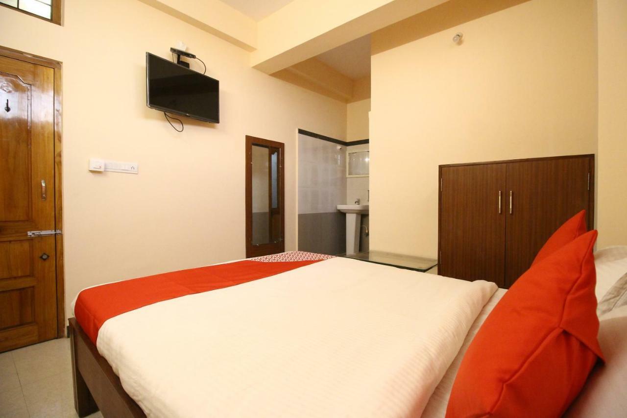 Oyo Flagship 30734 Jeevan Lodge 시모가 외부 사진