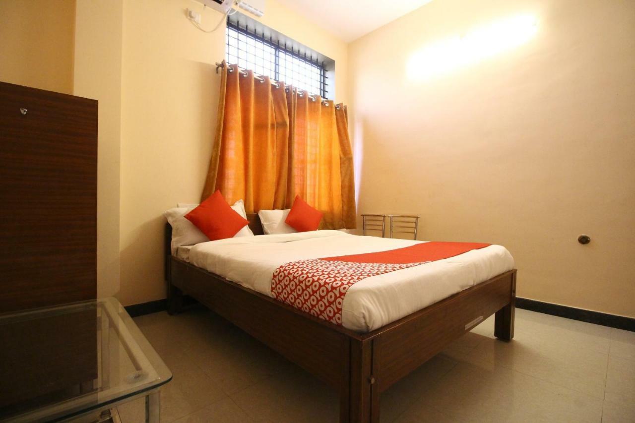 Oyo Flagship 30734 Jeevan Lodge 시모가 외부 사진