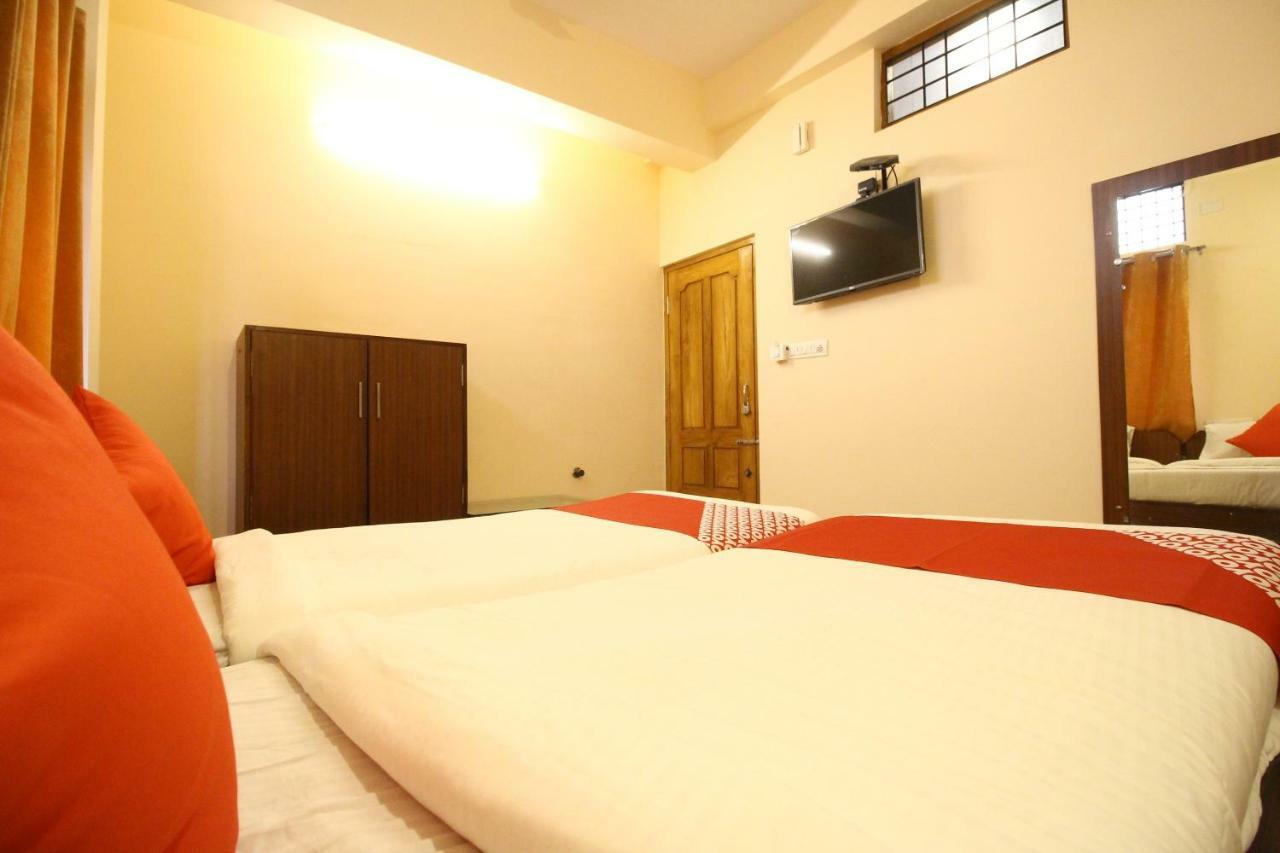 Oyo Flagship 30734 Jeevan Lodge 시모가 외부 사진